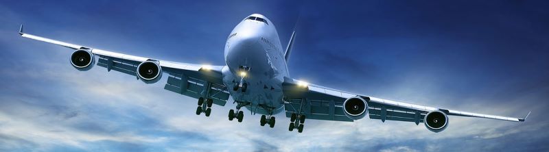 سازمان هواپیمایی با افزایش نرخ بلیط هواپیما بیش از مصوبه قانونی برخورد کند